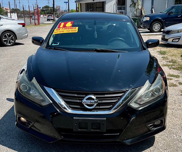 2016 Nissan Altima Image 3