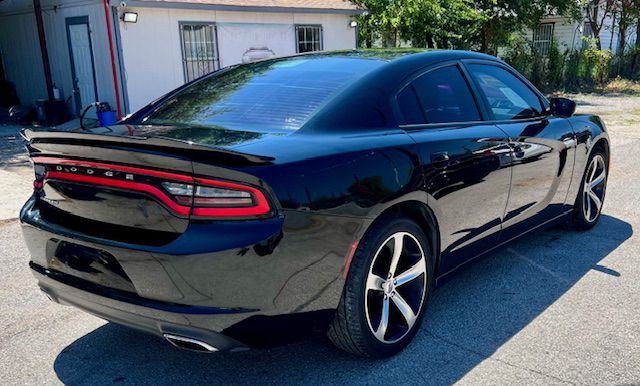 2017 Dodge Charger Image 4