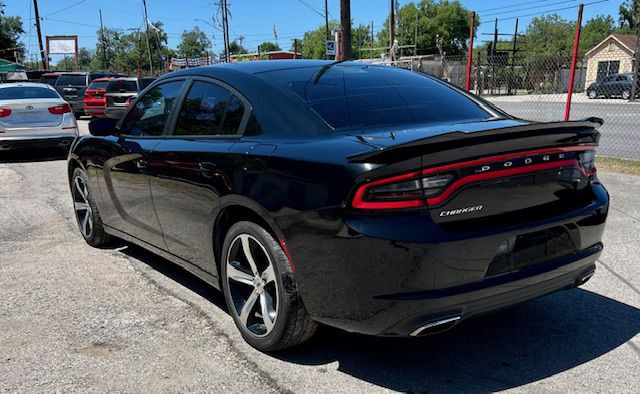 2017 Dodge Charger Image 5