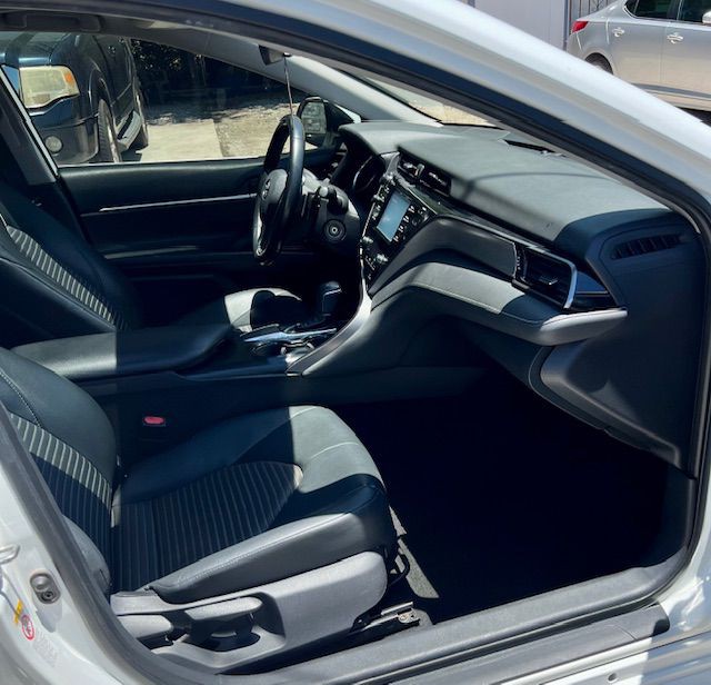 2019 Toyota Camry Image 7