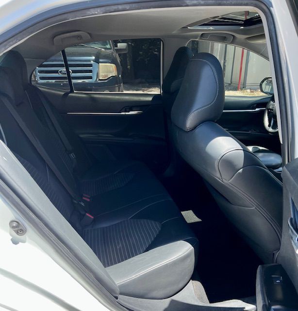 2019 Toyota Camry Image 8