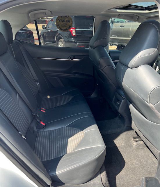 2019 Toyota Camry Image 8