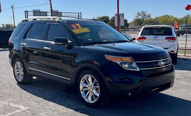 2012 Ford Explorer Image 2