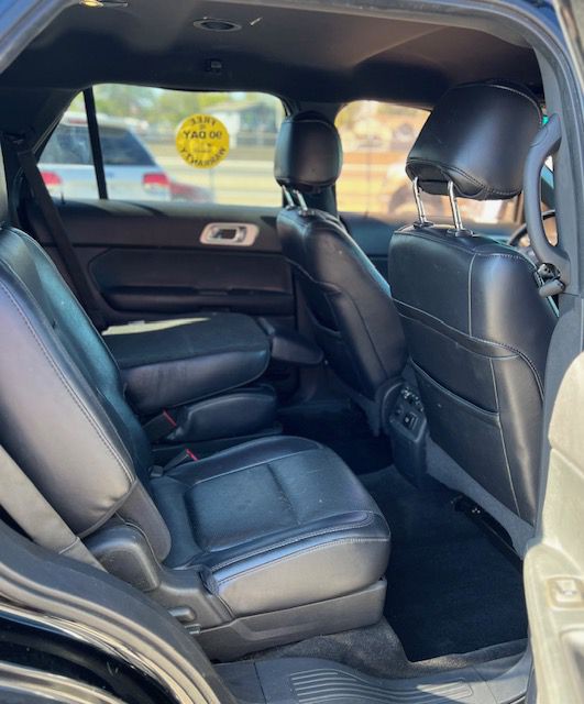 2012 Ford Explorer Image 10