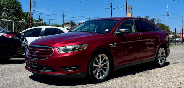 2015 Ford Taurus Image 3