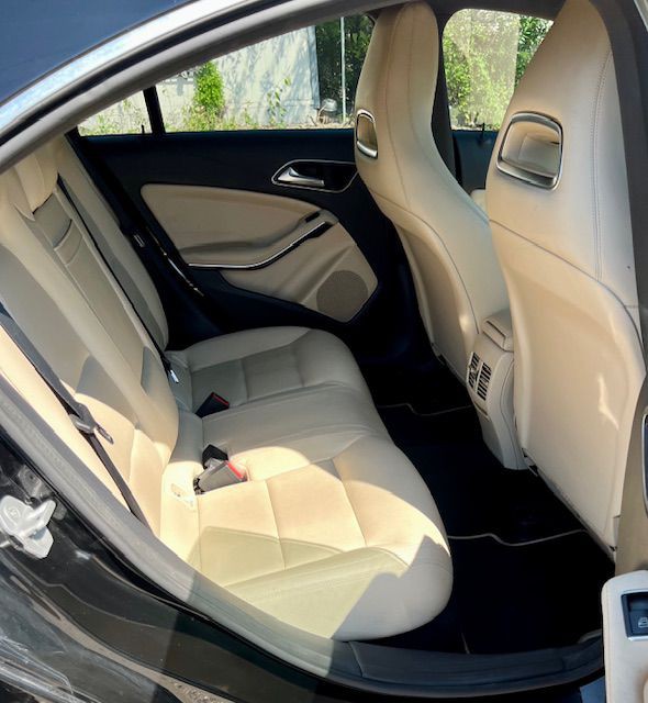 2015 Mercedes-Benz CLA-Class Image 9