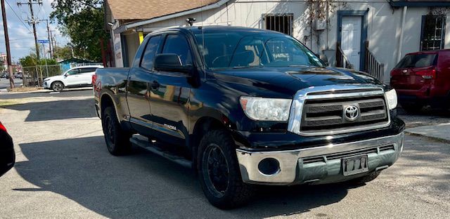 2013 Toyota Tundra Image 2