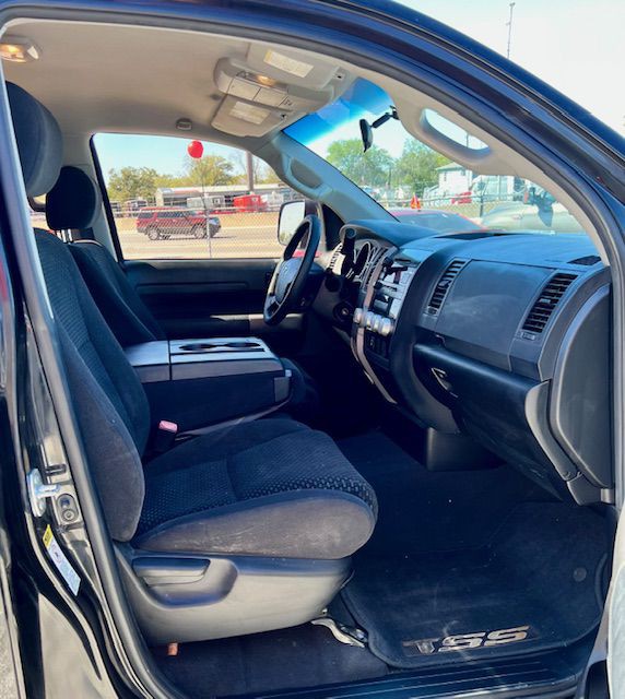 2013 Toyota Tundra Image 9