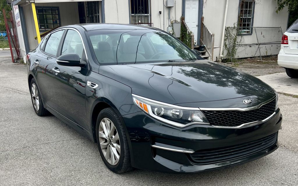 2016 Kia Optima Image 2