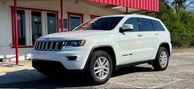 2017 Jeep Grand Cherokee Image 1