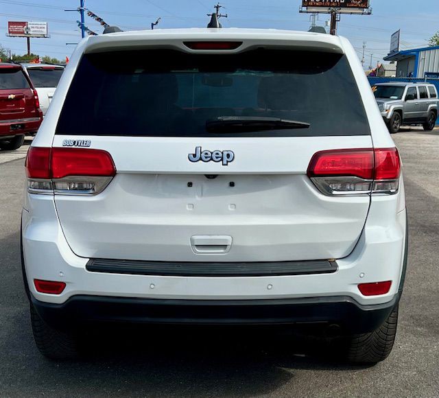 2017 Jeep Grand Cherokee Image 4