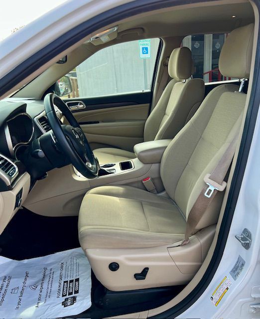 2017 Jeep Grand Cherokee Image 6