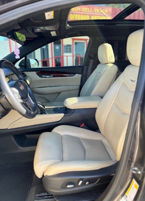 2017 Cadillac XT5 Image 6