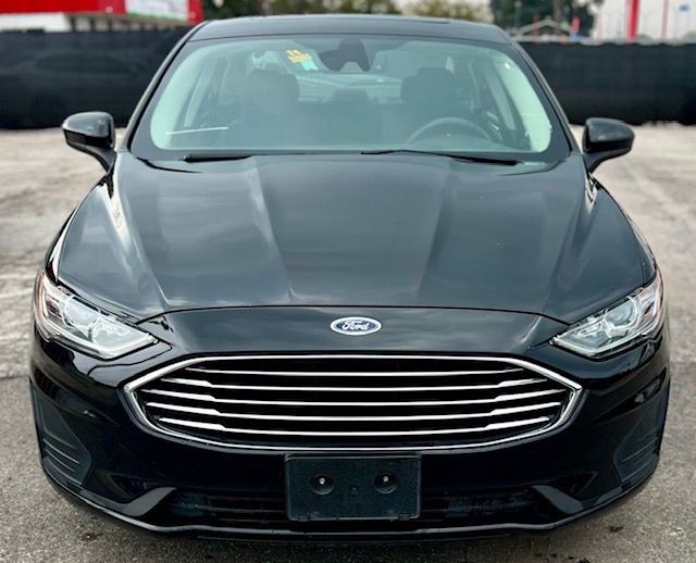 2020 Ford Fusion Image 3