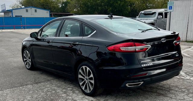 2020 Ford Fusion Image 4