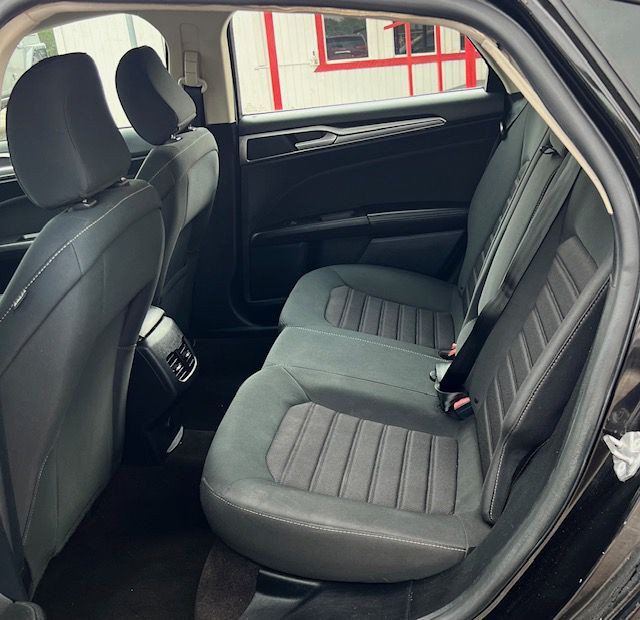 2020 Ford Fusion Image 7