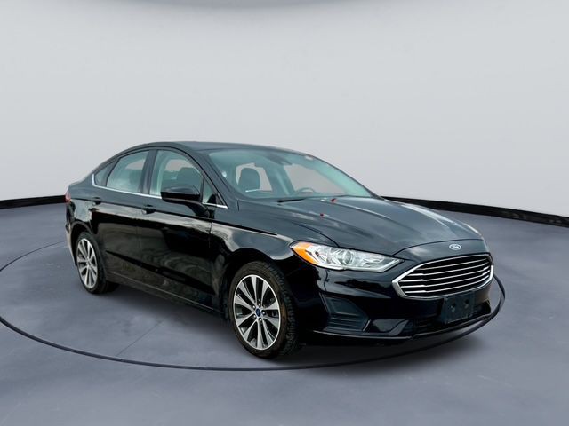 2020 Ford Fusion Image 2