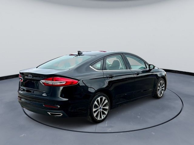 2020 Ford Fusion Image 5
