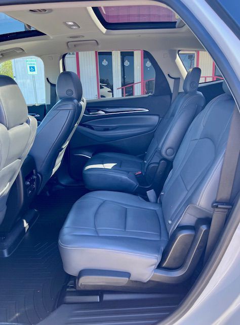 2018 Buick Enclave Image 8