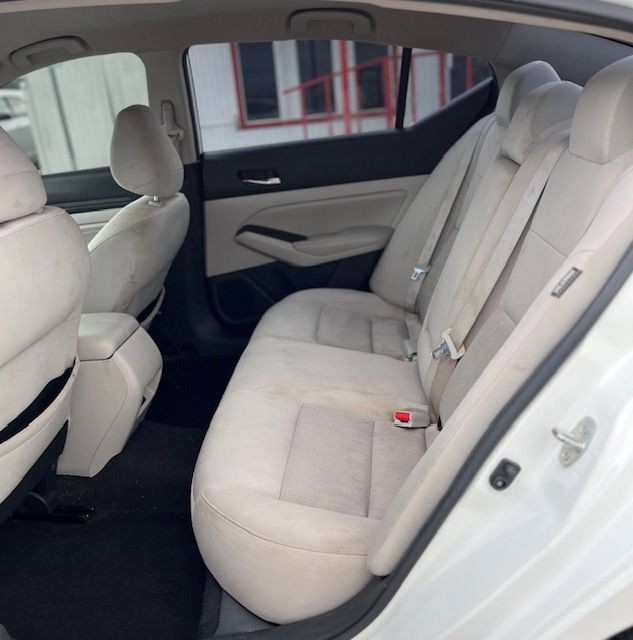 2019 Nissan Altima Image 4