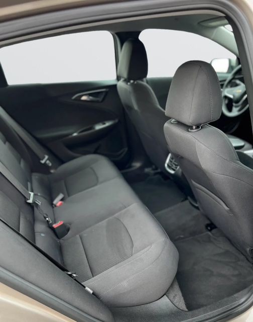 2023 Chevrolet Malibu Image 8