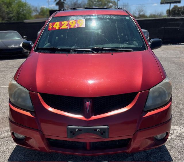 2004 Pontiac Vibe Image 3