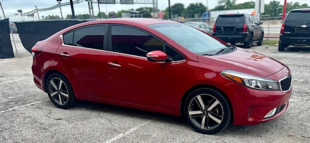 2017 Kia Forte Image 3
