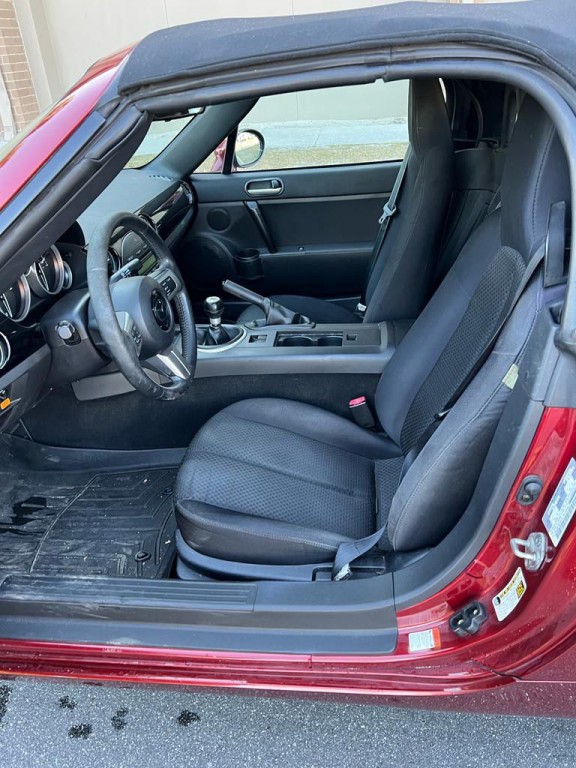 2006 Mazda MX-5 Miata Image 5