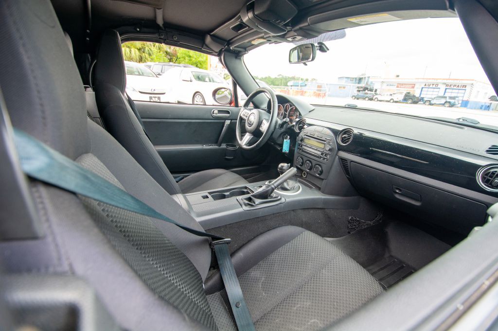 2006 Mazda MX-5 Miata Image 11