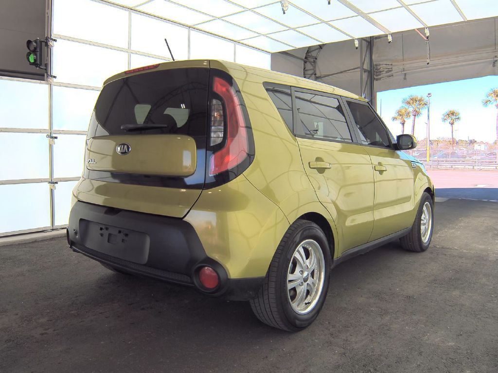 2015 Kia Soul Image 2