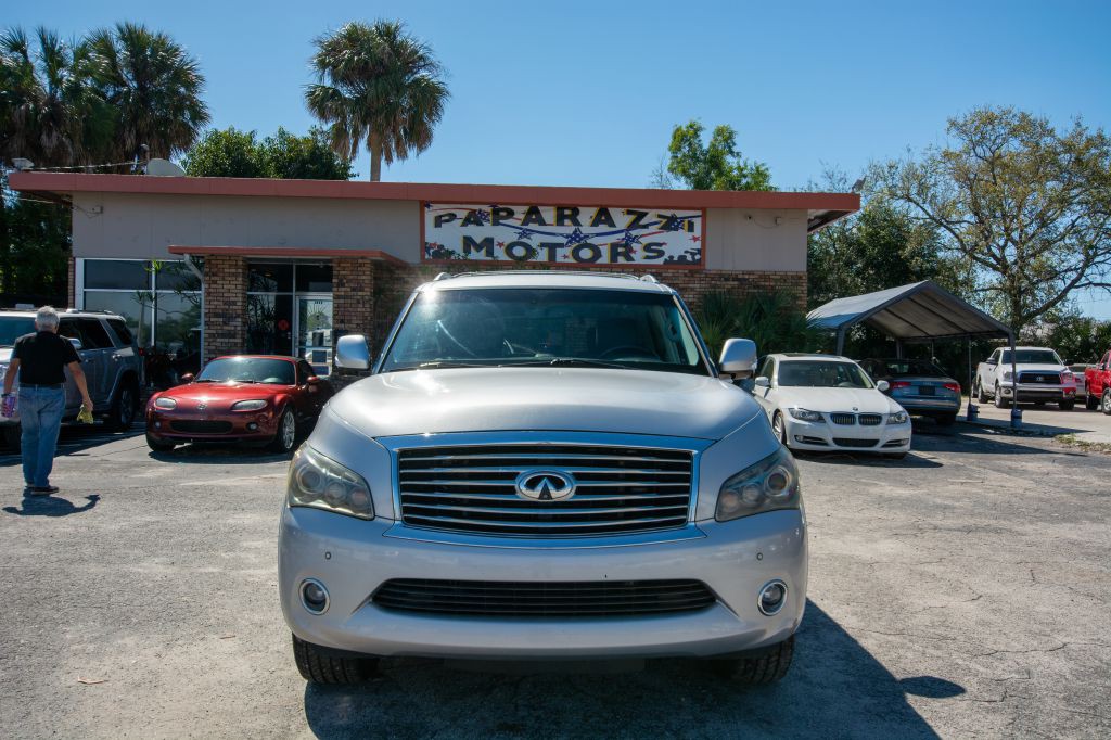 2012 INFINITI QX56 Image 1