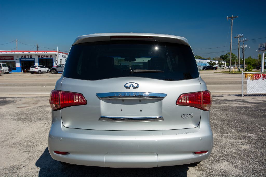 2012 INFINITI QX56 Image 2