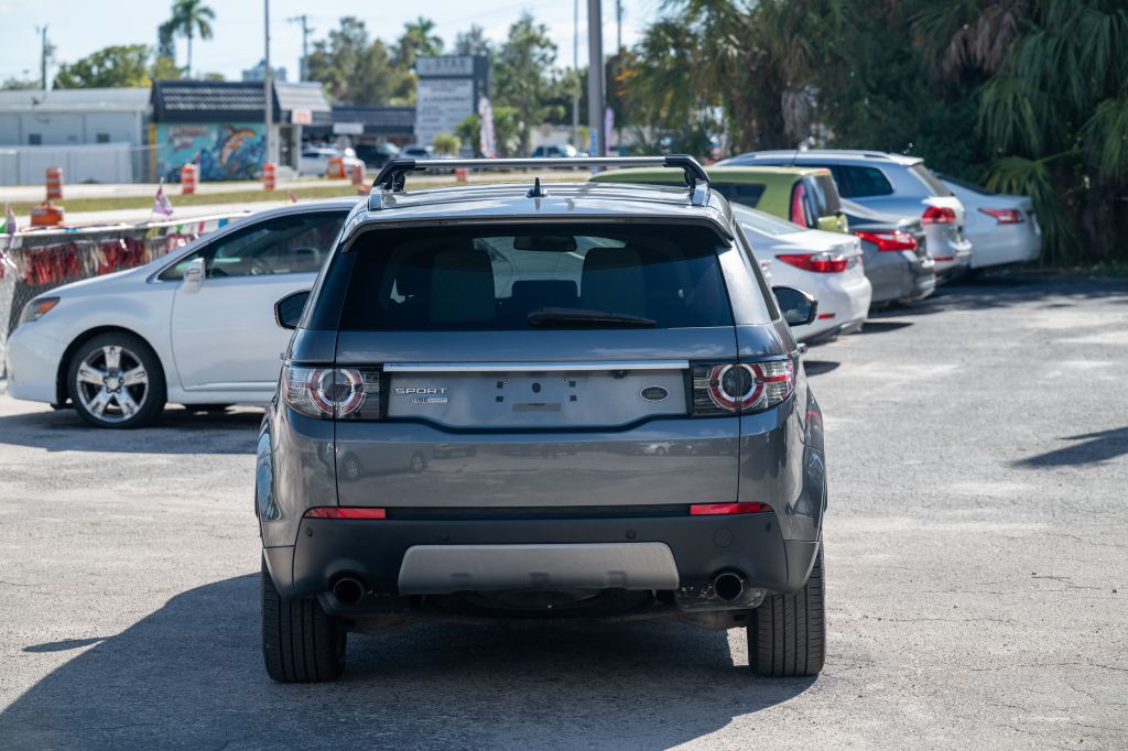 2016 Land Rover Discovery Sport Image 4