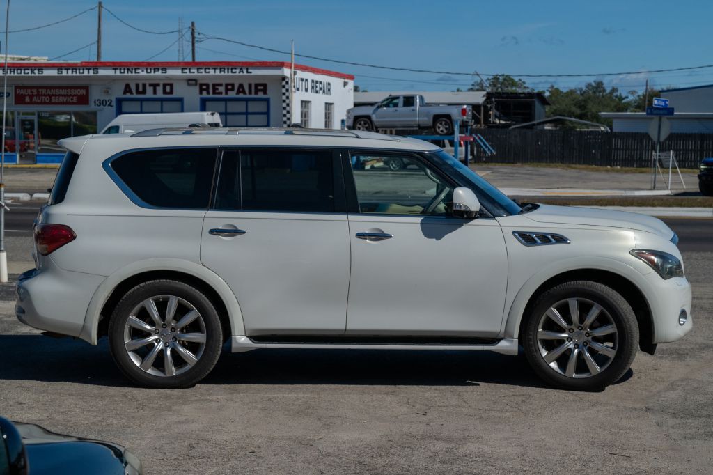 2012 INFINITI QX56 Image 5