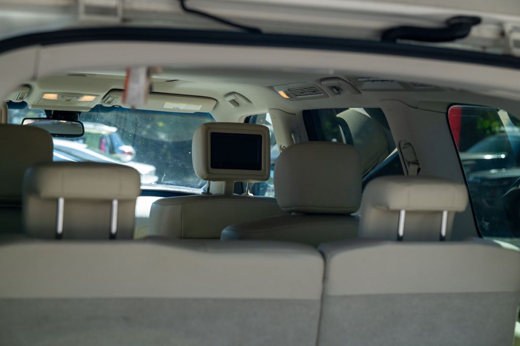 2012 INFINITI QX56 Image 20