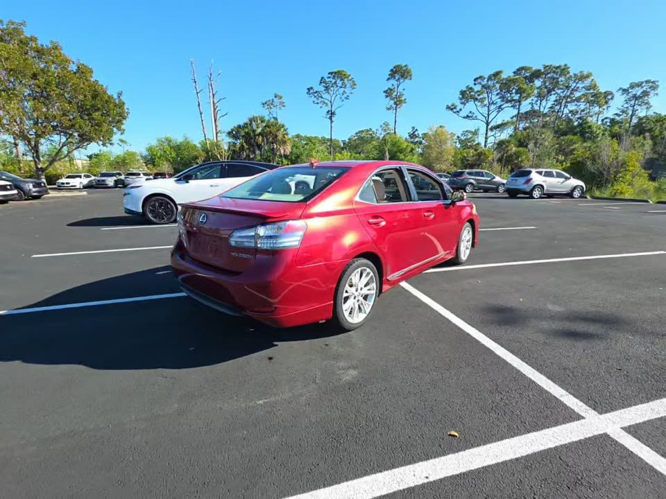 2010 Lexus HS Image 2
