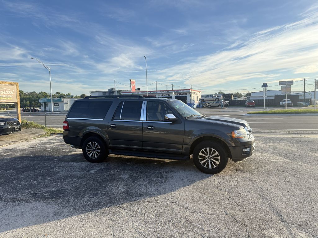 2017 Ford Expedition Image 3