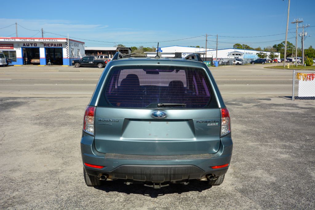 2013 Subaru Forester Image 2