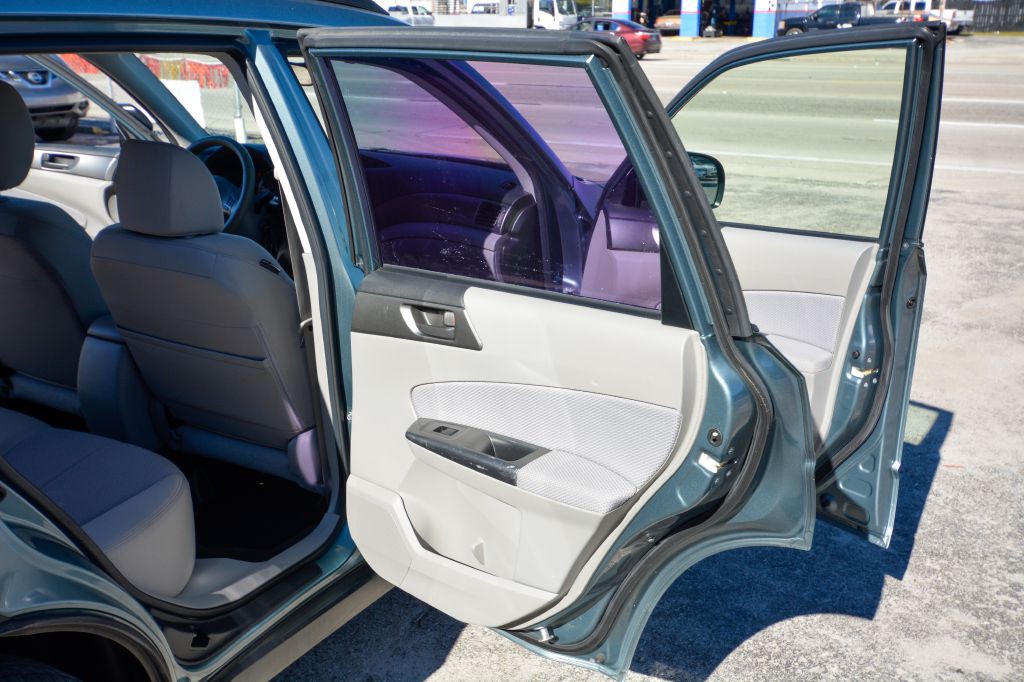 2013 Subaru Forester Image 5