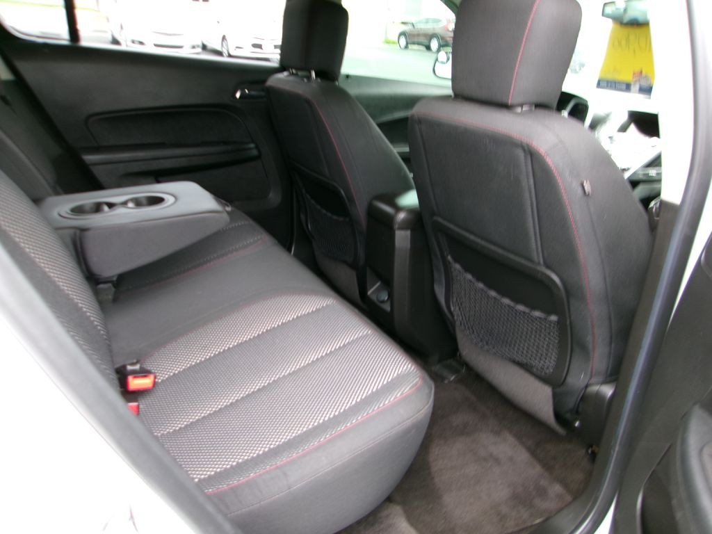 2016 Chevrolet Equinox Image 12