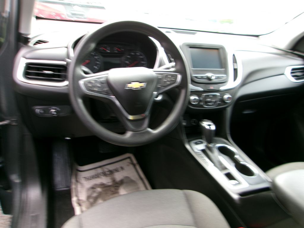 2018 Chevrolet Equinox Image 11