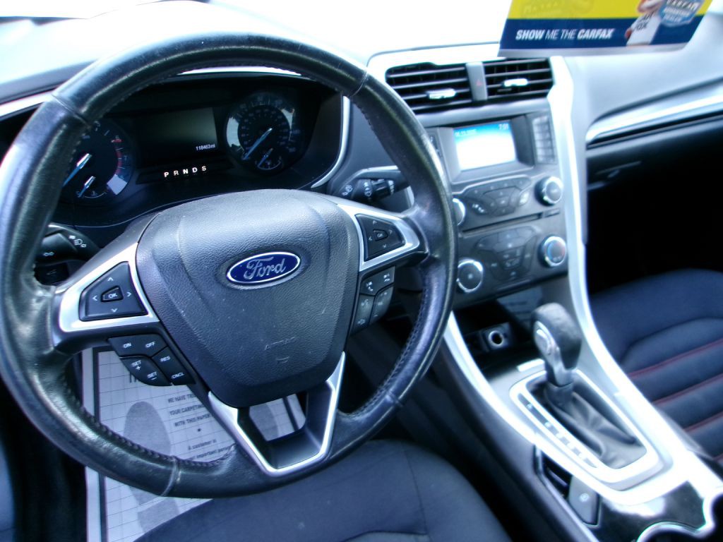 2014 Ford Fusion Image 9