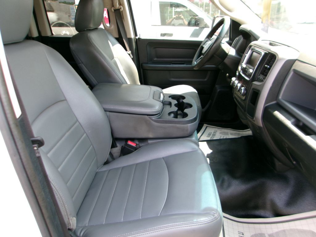 2017 RAM 1500 Image 17