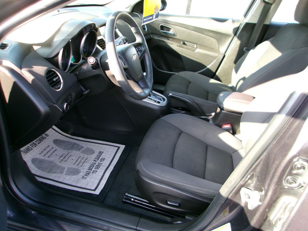 2016 Chevrolet Cruze Image 12