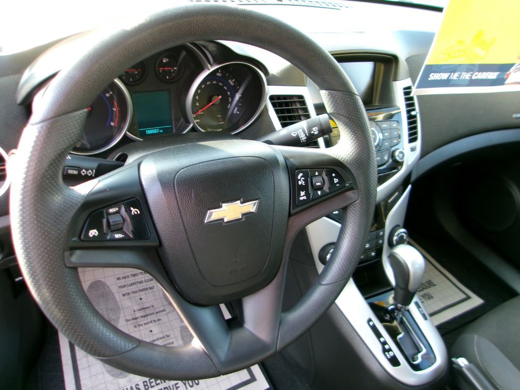 2016 Chevrolet Cruze Image 13