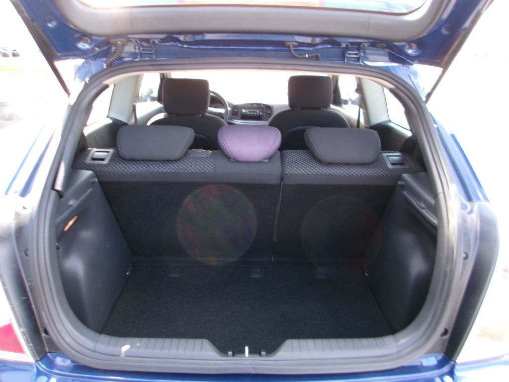 2010 Hyundai Accent Image 14