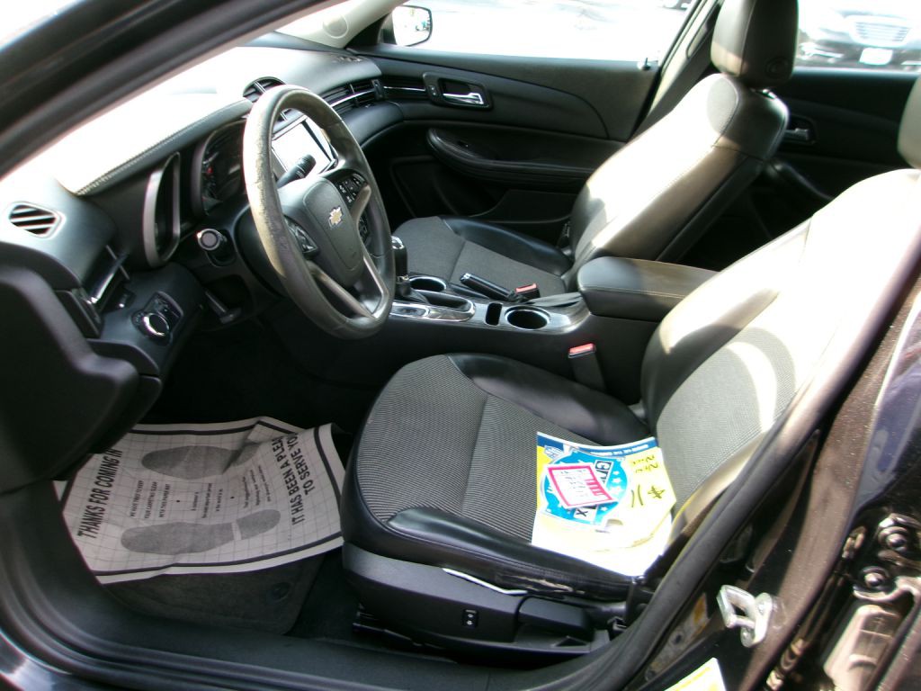 2014 Chevrolet Malibu Image 10