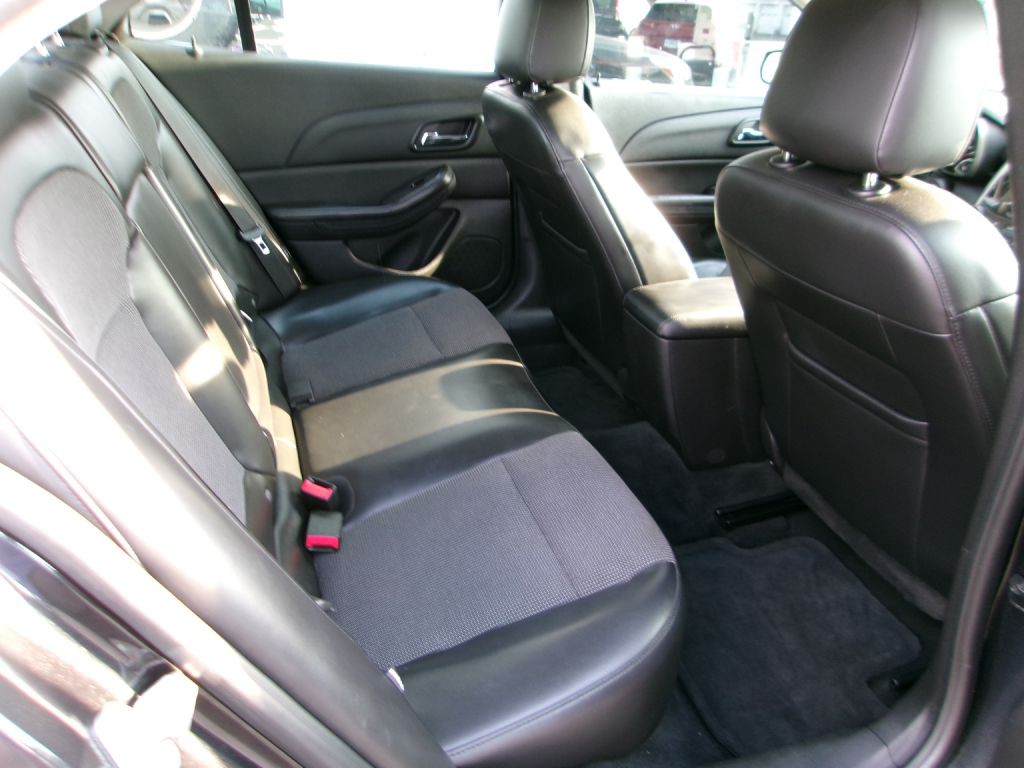 2014 Chevrolet Malibu Image 11