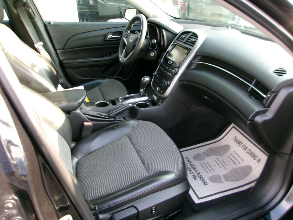 2014 Chevrolet Malibu Image 13