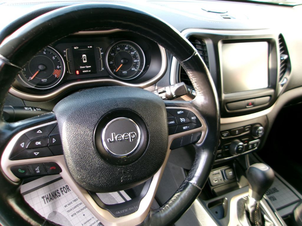 2015 Jeep Cherokee Image 14